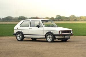 Image 2/40 of Volkswagen Golf I GTI 1.6 (1980)