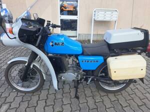 Bild 1/19 von MZ DUMMY (1900)