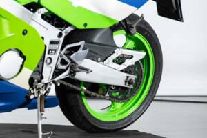Image 8/40 of Kawasaki ZX-R 400 (1991)