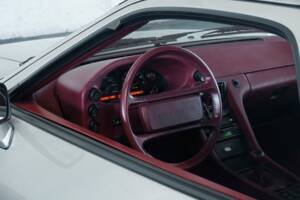 Image 37/50 of Porsche 928 GT (1989)