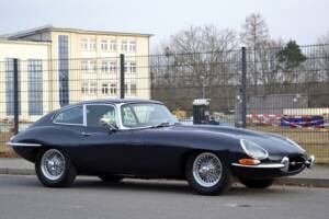 Bild 12/32 von Jaguar E-Type 4.2 (1967)