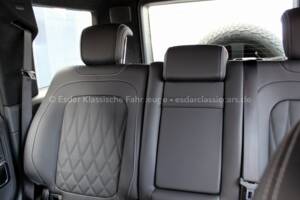 Image 19/32 of Mercedes-Benz G 500 (LWB) (2023)