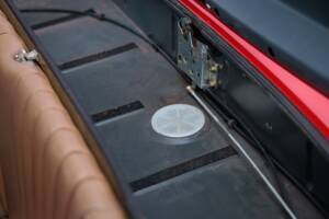 Image 14/50 of Mercedes-Benz 420 SL (1988)