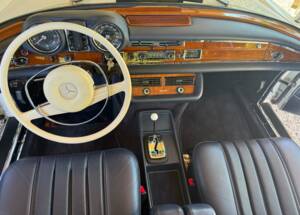 Imagen 5/11 de Mercedes-Benz 280 SE 3,5 (1971)