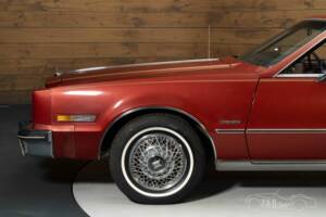 Bild 6/8 von Oldsmobile Toronado (1985)