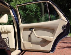 Image 42/57 de Mercedes-Benz 450 SEL 6,9 (1977)