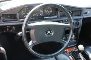 Immagine 12/50 di Mercedes-Benz 190 E 2.3-16 (1986)
