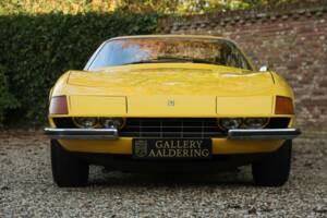 Image 40/50 of Ferrari 365 GTB/4 Daytona (1973)