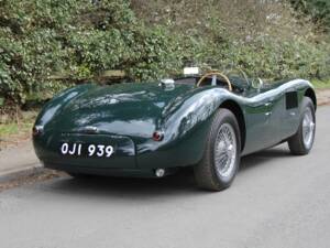 Image 6/18 de Jaguar C-Type (1900)