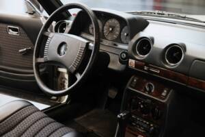 Image 19/36 of Mercedes-Benz 280 CE (1979)