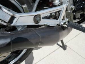Immagine 22/44 di Yamaha RD 350 LC (1989)