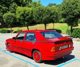 Image 8/24 de Alfa Romeo 75 1.8 Turbo Evoluzione (1987)