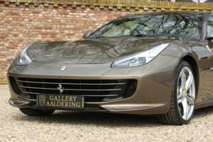 Immagine 16/50 di Ferrari GTC4Lusso (2018)