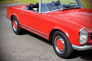 Image 15/70 of Mercedes-Benz 280 SL (1969)