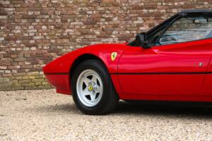 Image 41/50 de Ferrari 308 GTSi (1981)