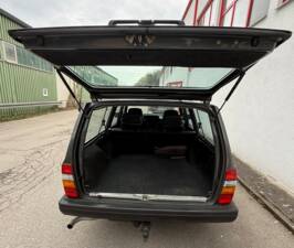 Image 33/54 of Volvo 245 GL (1990)