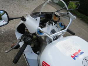 Bild 8/42 von Honda VTR 1000 SP2 (2002)