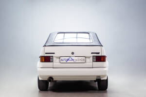 Image 12/35 de Volkswagen Golf Mk I Convertible 1.5 (1983)