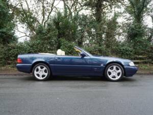 Image 7/26 of Mercedes-Benz SL 280 (1999)