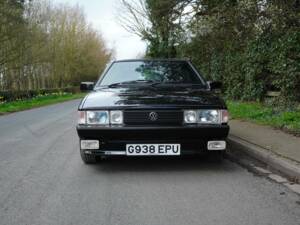 Image 2/18 of Volkswagen Scirocco II GT (1990)