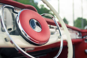 Image 42/60 of Mercedes-Benz 230 SL (1967)