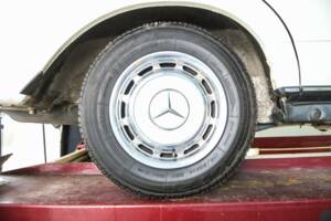 Image 49/50 of Mercedes-Benz 300 D (1980)