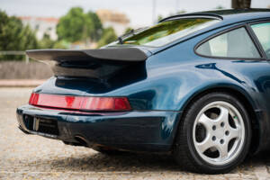 Immagine 17/87 di Porsche 911 Turbo 3.3 (1991)