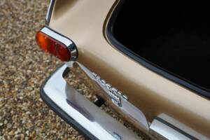 Image 29/50 of Volvo 1800 E (1972)