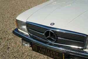 Image 7/50 of Mercedes-Benz 380 SL (1982)