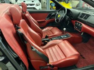 Bild 16/33 von Ferrari F 355 Spider (1997)