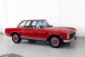 Image 29/30 of Mercedes-Benz 280 SL (1968)