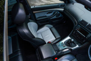 Image 26/56 of BMW M5 (2000)