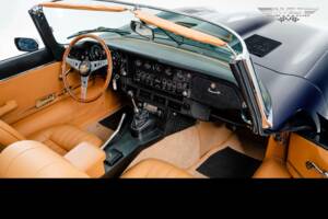 Image 17/18 de Jaguar Type E V12 (1973)