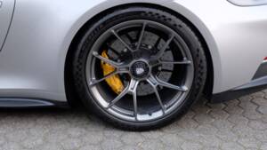 Bild 51/55 von Porsche 911 GT3 Touring (2023)