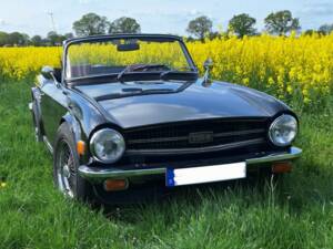 Image 1/5 of Triumph TR 6 (1976)