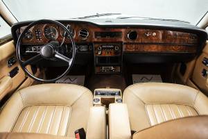 Image 12/38 of Rolls-Royce Silver Spirit (1982)