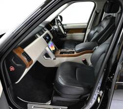 Bild 31/50 von Land Rover Range Rover Autobiography SDV8 (2018)