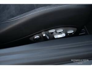 Image 22/38 of Porsche 911 Carrera GTS (2017)