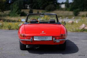 Image 16/44 of Alfa Romeo 1750 Spider Veloce (1969)