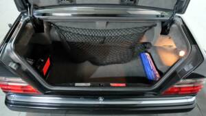 Image 25/30 de Mercedes-Benz E 220 (1995)