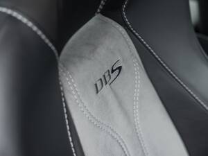 Bild 13/56 von Aston Martin DBS (2010)