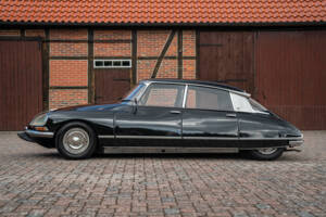 Image 14/56 of Citroën DS 20 Pallas (1971)