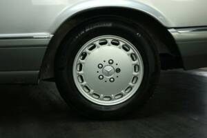 Afbeelding 50/50 van Mercedes-Benz 560 SEC (1991)