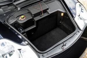 Image 13/50 of Porsche 911 Carrera 4S (2002)