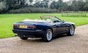 Image 4/50 of Aston Martin Virage Volante (1997)