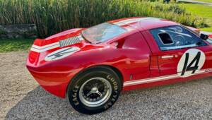 Image 23/47 de Ford GT40 (1965)