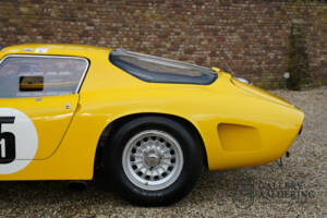 Image 42/50 of Bizzarrini GT Strada 5300 (1965)