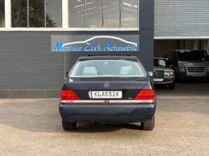 Immagine 6/28 di Mercedes-Benz 400 SE (1992)