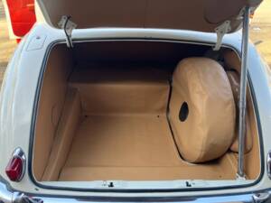 Bild 10/15 von Jaguar Mk IX (1960)
