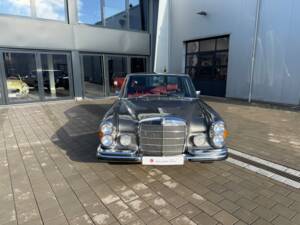 Image 2/32 of Mercedes-Benz 300 SEL 6.3 (1970)